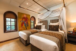 Hemingways Eden Residence