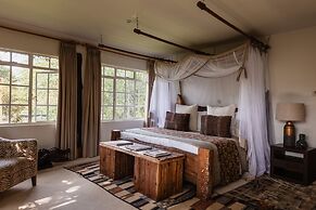 Hemingways Eden Residence