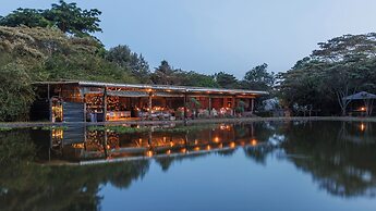 Hemingways Eden Residence