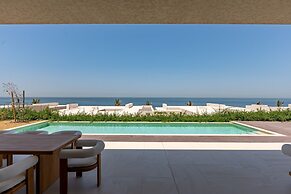 Exclusive 21 Ajman 4BR Villa w Private Pool and Beach