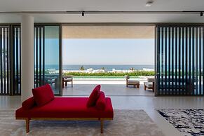 Exclusive 21 Ajman 4BR Villa w Private Pool and Beach