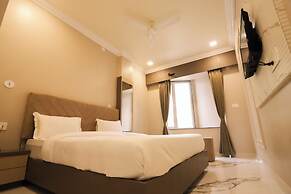Hotel Indra Palace