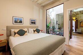 One&Lux Casa Barrabas