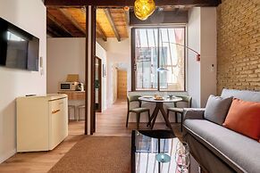 One&Lux Casa Barrabas