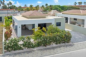 Villa Jasmijn  with private pool, at Mambo Beach