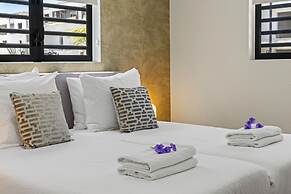 Villa Solana with private pool, Mambo Beach
