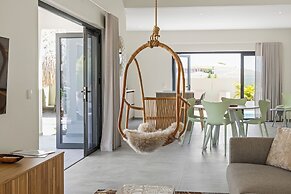 Villa Solana with private pool, Mambo Beach