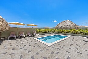Villa Solana with private pool, Mambo Beach