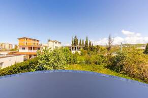 Amazing Studio With Free Parking Golem