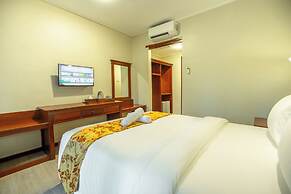 The central lovina hotel & restaurant