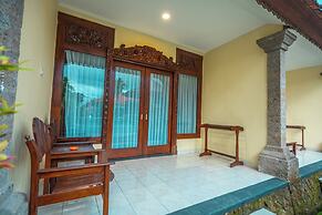 The central lovina hotel & restaurant