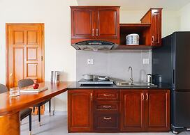 CandlePine Suites
