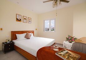 CandlePine Suites