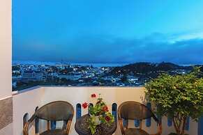 CandlePine Suites