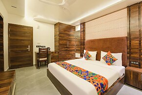 Fabhotel Ronald Inn