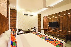 Fabhotel Ronald Inn