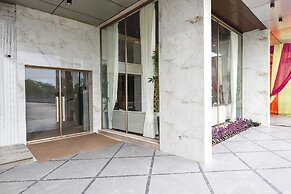 Fabhotel Ronald Inn