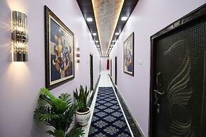 Fabhotel Geeta Bhawan