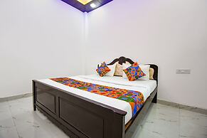 Fabhotel Geeta Bhawan