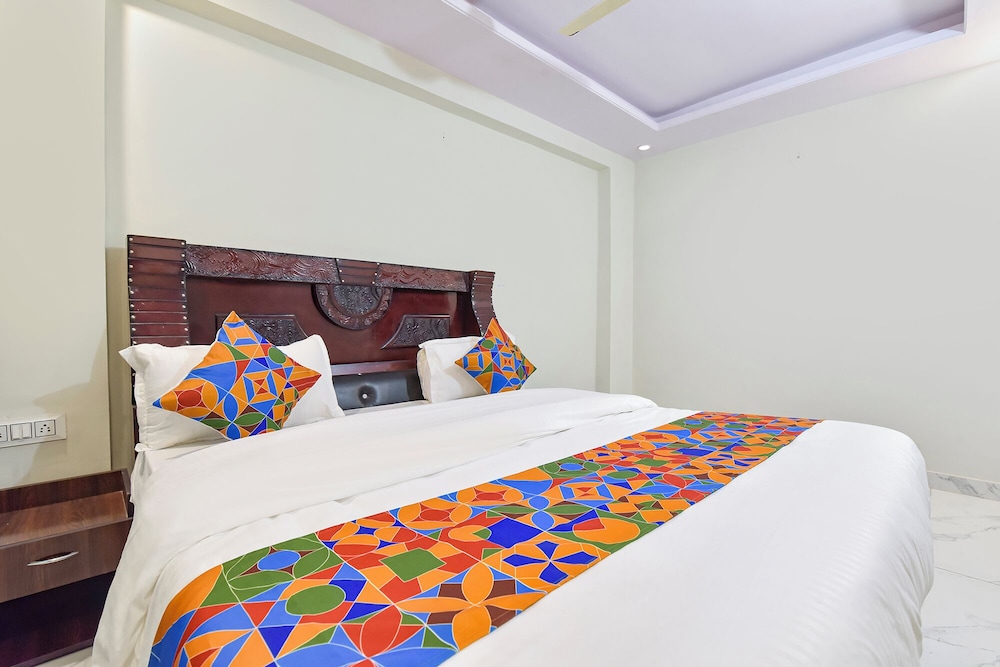 Fabhotel Bungalow 14