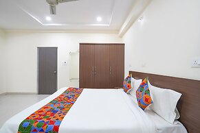 Fabhotel Frendz