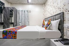 Fabhotel Hans Residency