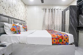 Fabhotel Hans Residency