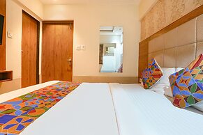 Fabhotel Regal Inn