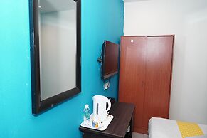 Hotel Shri Putiri