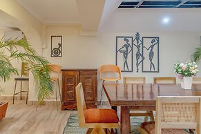 Karen Plains Hotel