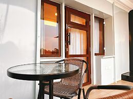Karen Plains Hotel