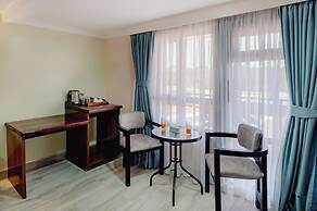 Karen Plains Hotel
