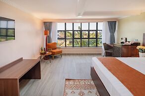 Karen Plains Hotel