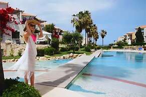 Cassiopeia 1BR Apt on Beach with Pool