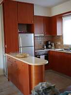 Cassiopeia 1BR Apt on Beach with Pool