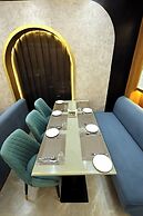 Hotel RGS Crystal