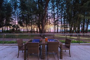 Andaman Pool Villas, Maikhao Beach Phuket