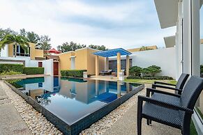 Andaman Pool Villas, Maikhao Beach Phuket