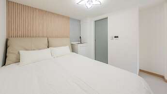 Gapyeong High Mong Glamping & Camping