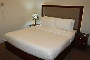 Peral City Hotel