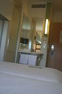 Ibis Budget Niort Est La Crèche