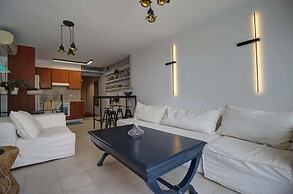 Villa Elias 3BR with Jacuzzi & Pool