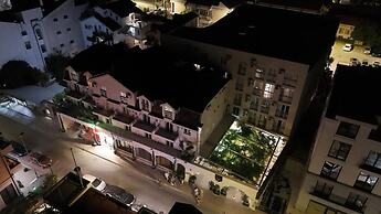 Hotel Lobo
