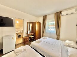 Hotel Lobo