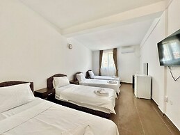 Hotel Lobo