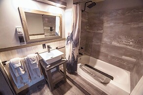 HOTELLERIE PUAMUN