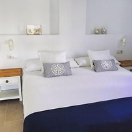 Neptuno Suites - Only Adults
