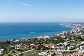 Apartment Sleeps 4 With Gym & Spa