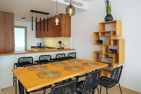 Apartment Sleeps 4 With Gym & Spa