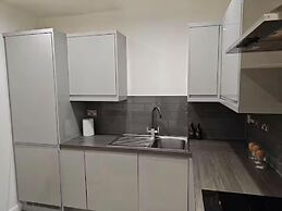 Modern 1Br Sleeps3 - City Centre Location